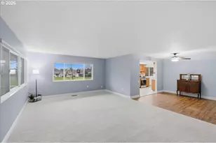 12432 SW King George Dr, Portland, OR 97224 - Photo 10