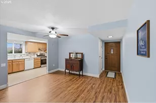 12432 SW King George Dr, Portland, OR 97224 - Photo 6