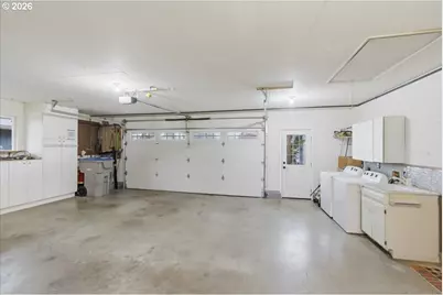 12432 SW King George Dr, Portland, OR 97224 - Photo 36