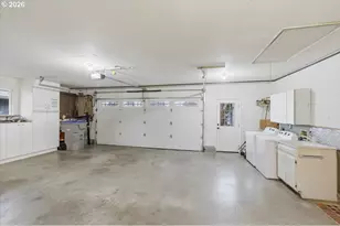 12432 SW King George Dr, Portland, OR 97224 - Photo 36