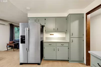 89011 Bridge St, Springfield, OR 97478 - Photo 6