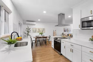 2683 SW Spring Garden St, Portland, OR 97219 - Photo 14