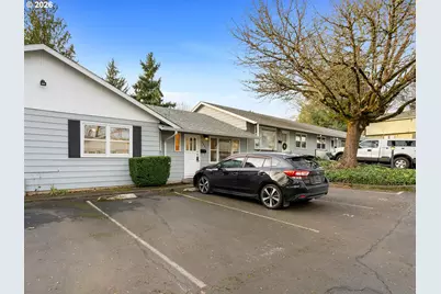 2683 SW Spring Garden St, Portland, OR 97219 - Photo 32