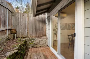 2683 SW Spring Garden St, Portland, OR 97219 - Photo 28