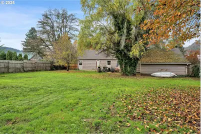 422 Elder St, Drain, OR 97435 - Photo 32