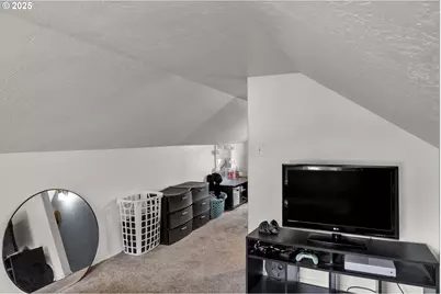 422 Elder St, Drain, OR 97435 - Photo 28