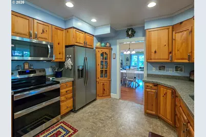 9505 SW 82nd Ave, Portland, OR 97223 - Photo 16