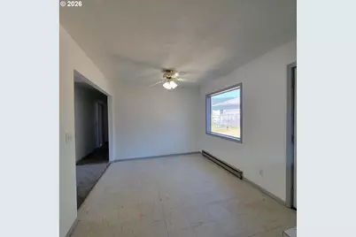 47533 Perkins St, Oakridge, OR 97463 - Photo 10