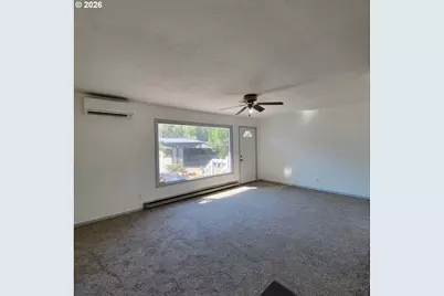 47533 Perkins St, Oakridge, OR 97463 - Photo 4