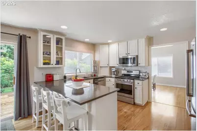 2715 Harvest Ct, Forest Grove, OR 97116 - Photo 10