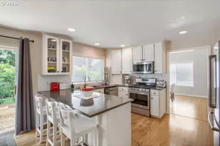 2715 Harvest Ct, Forest Grove, OR 97116 - Photo 10