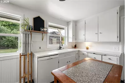 765 Louis St, Eugene, OR 97402 - Photo 14