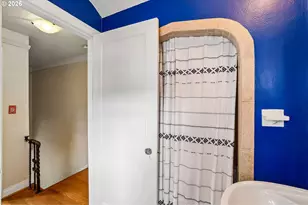 2250 NE Flanders St, Portland, OR 97232 - Photo 18