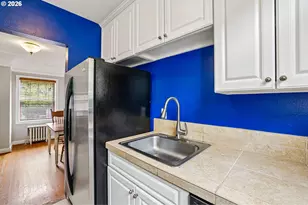 2250 NE Flanders St, Portland, OR 97232 - Photo 14