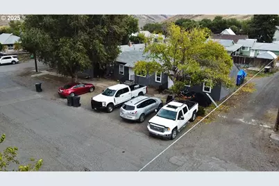 210 Jefferson St, Huntington, OR 97907 - Photo 4