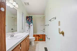 21400 SE Stark St, Gresham, OR 97030 - Photo 18