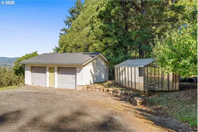20805 NE Big Fir Ln, Dundee, OR 97115 - Photo 32