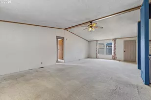 301 E Columbia Dr, Newberg, OR 97132 - Photo 10
