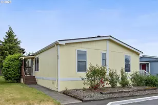 301 E Columbia Dr, Newberg, OR 97132 - Photo 2