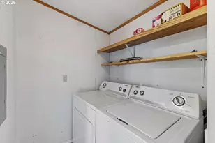 301 E Columbia Dr, Newberg, OR 97132 - Photo 28
