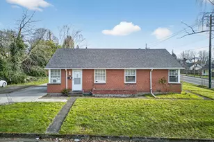 908 W 39th St, Vancouver, WA 98660 - Photo 2