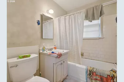 908 W 39th St, Vancouver, WA 98660 - Photo 16