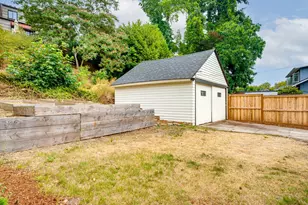 3915 NE Stanton St, Portland, OR 97212 - Photo 44