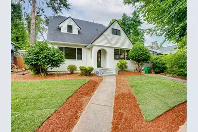 3915 NE Stanton St, Portland, OR 97212 - Photo 2