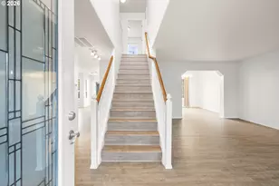 5572 NW 165th Pl, Portland, OR 97229 - Photo 4