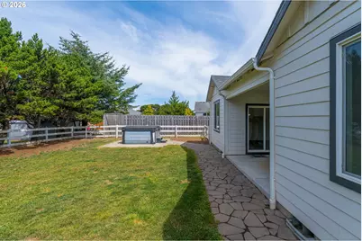 717 Seabird Dr SW, Bandon, OR 97411 - Photo 42