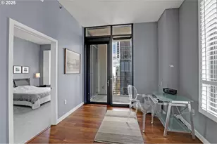 922 NW 11th Ave, Portland, OR 97209 - Photo 18