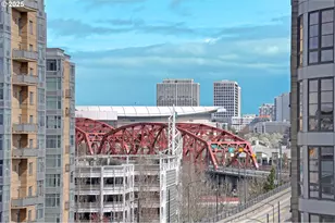 922 NW 11th Ave, Portland, OR 97209 - Photo 10