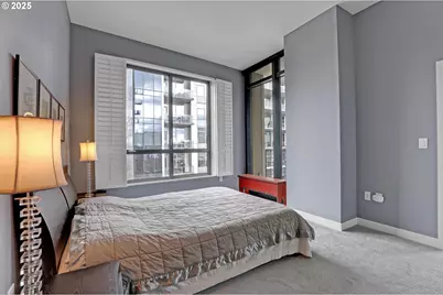 922 NW 11th Ave #602, Portland, OR 97209 - Photo 20