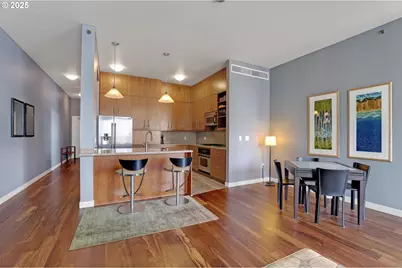 922 NW 11th Ave #602, Portland, OR 97209 - Photo 14