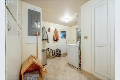 190 Hunsaker Ln, Eugene, OR 97404 - Photo 18