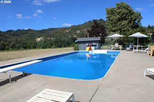 911 Harlan St, Roseburg, OR 97471 - Photo 22