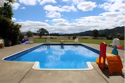 911 Harlan St, Roseburg, OR 97471 - Photo 20