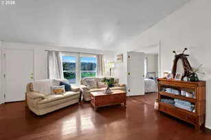 452 Carol St, Lowell, OR 97452 - Photo 8