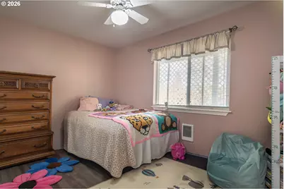 918 NE Malheur Ave, Roseburg, OR 97470 - Photo 22