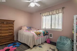 918 NE Malheur Ave, Roseburg, OR 97470 - Photo 22