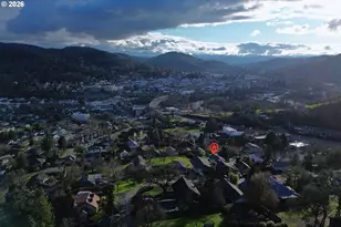 918 NE Malheur Ave, Roseburg, OR 97470 - Photo 32