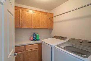 918 NE Malheur Ave, Roseburg, OR 97470 - Photo 10