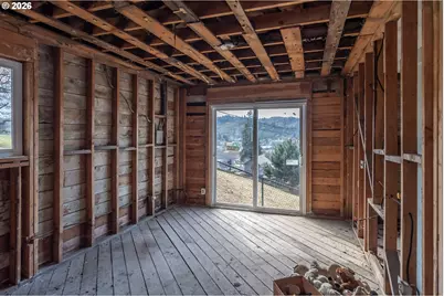 918 NE Malheur Ave, Roseburg, OR 97470 - Photo 34