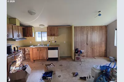 208 Burma Rd, Castle Rock, WA 98611 - Photo 8