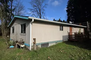 208 Burma Rd, Castle Rock, WA 98611 - Photo 6