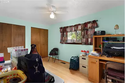 2219 NW Troost St, Roseburg, OR 97471 - Photo 20