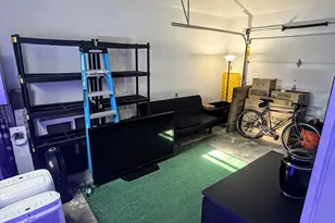 11818 NE Holladay St, Portland, OR 97220 - Photo 18