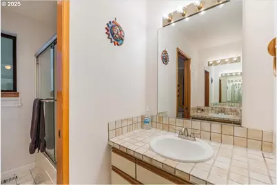 4451 Golden Ln, Lake Oswego, OR 97035 - Photo 30