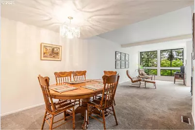 4451 Golden Ln, Lake Oswego, OR 97035 - Photo 6