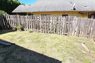 908 Pioneer, Ridgefield, WA 98642 - Photo 22